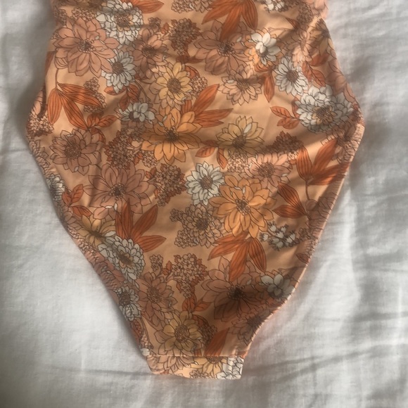🌟 J. Crew Floral Print One-Piece Swimsuit, size 2 - Picture 10 of 13